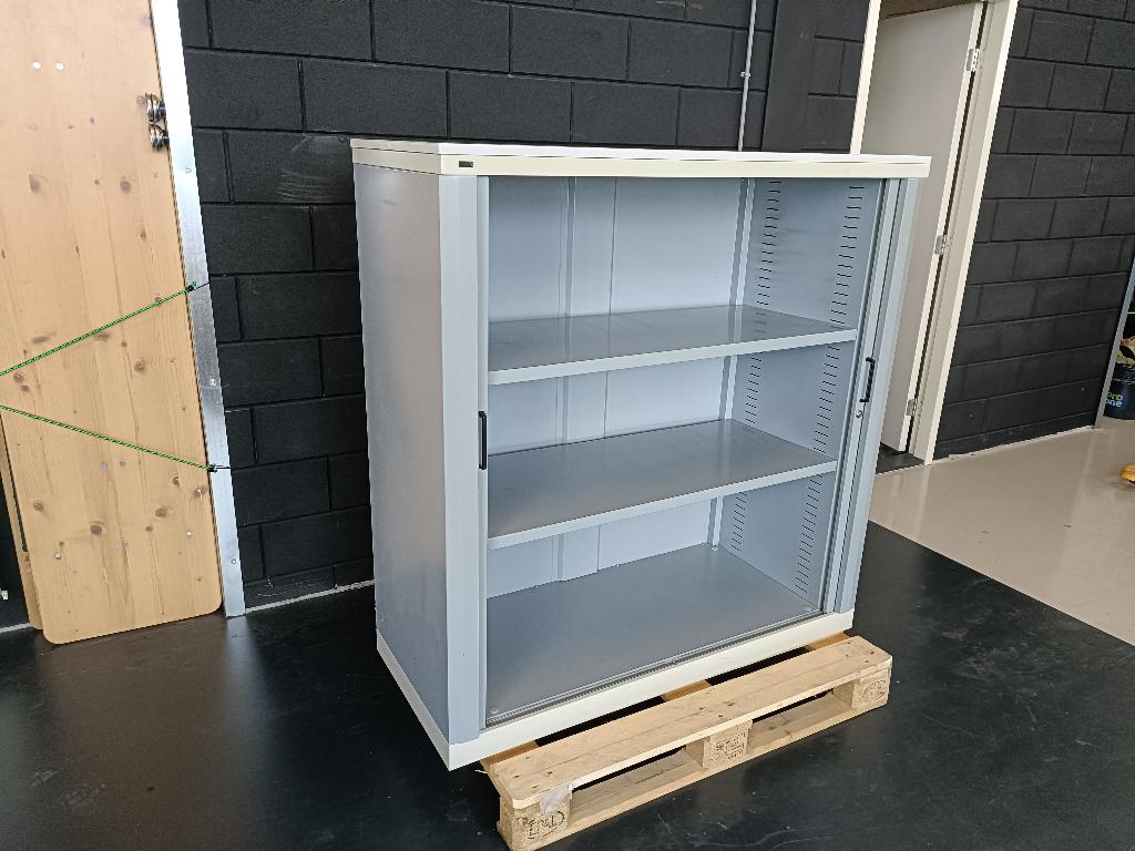 Archiefkast staal met roldeuren in nette staat, Ophalen, Gebruikt, 100 tot 150 cm, 100 tot 150 cm