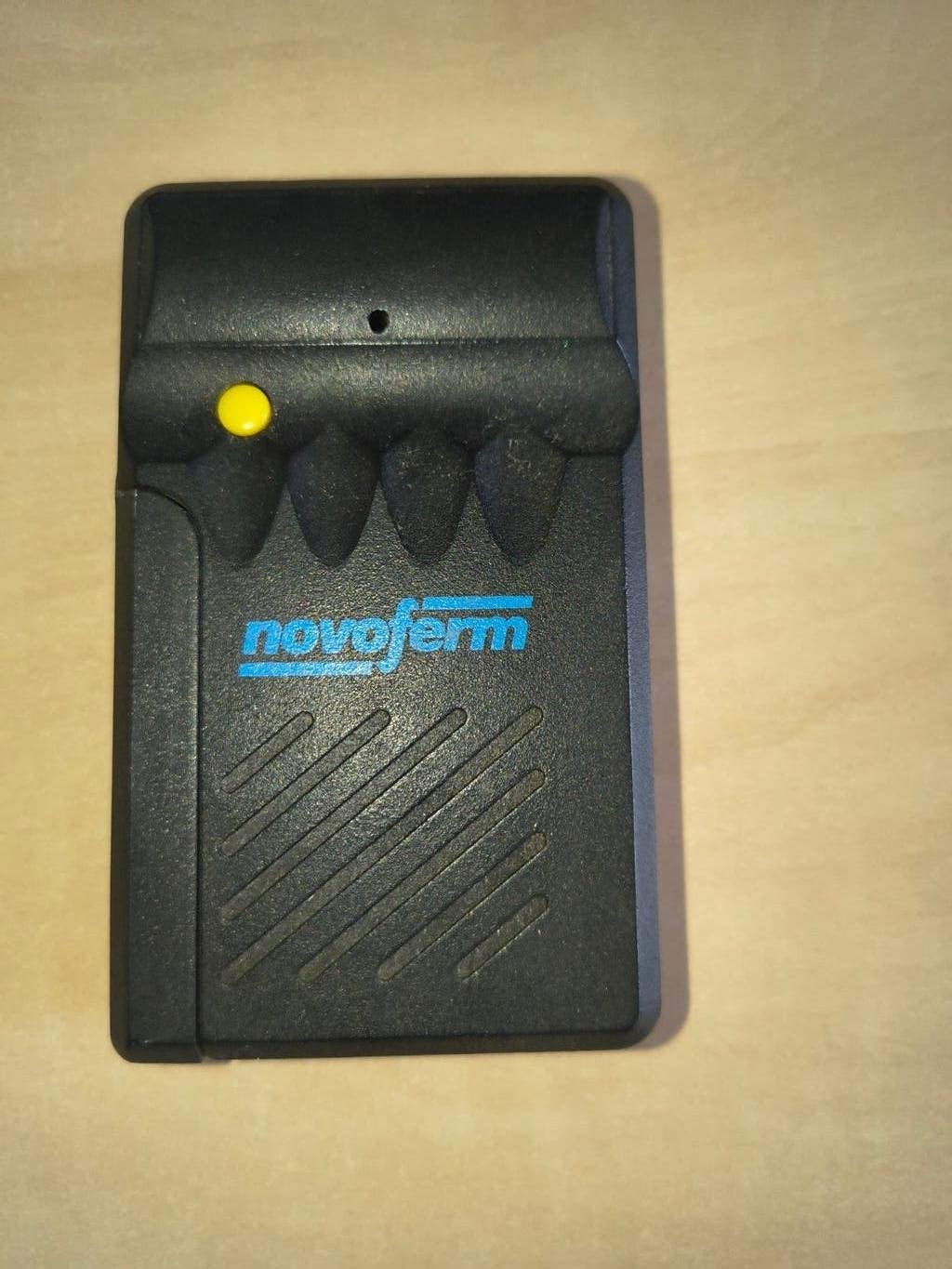 Afstandsbediening Novoferm, Doe-het-zelf en Verbouw, Ophalen of Verzenden, 120 cm of meer, Garagedeur, 215 cm of meer
