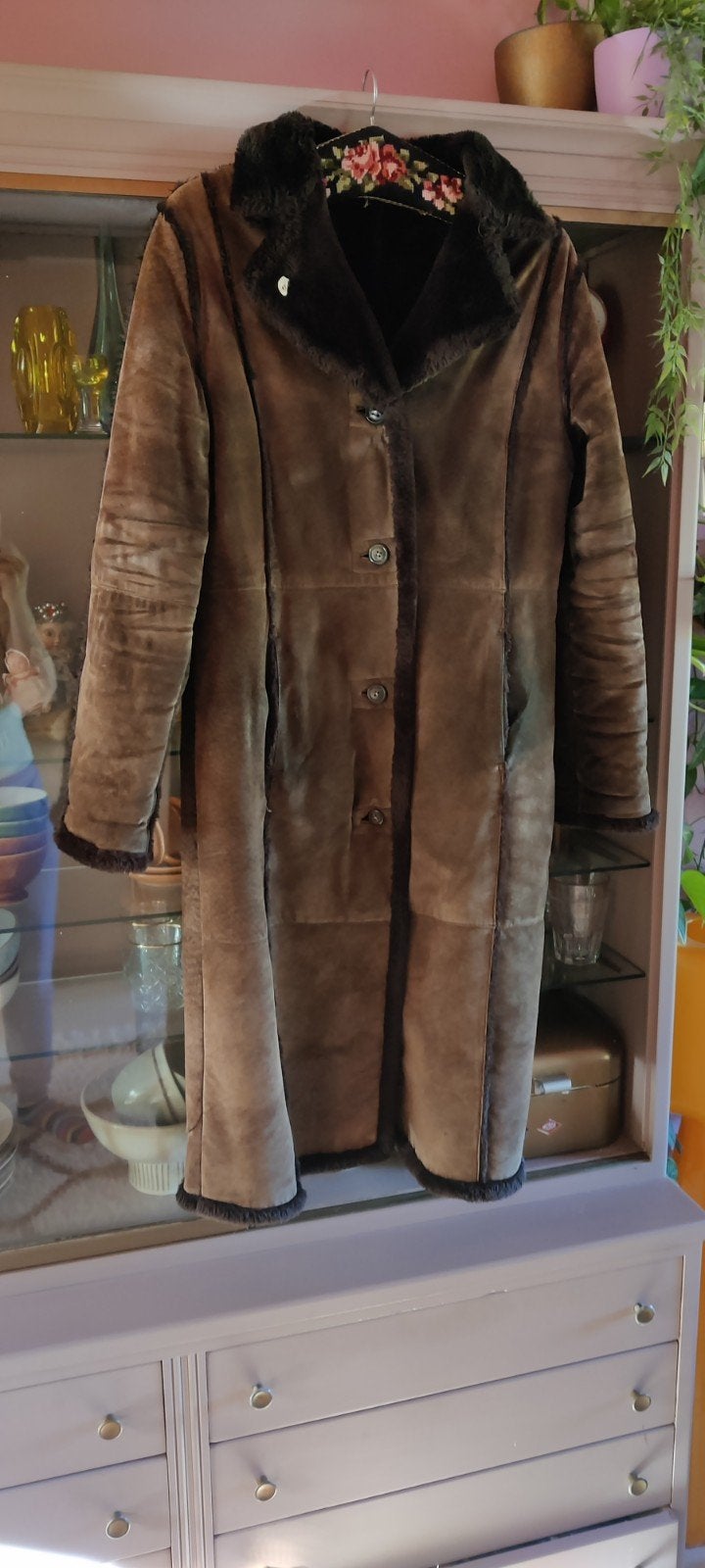 vintage suède lammy coat, Ophalen, Zo goed als nieuw, Maat 38/40 (M), Bruin