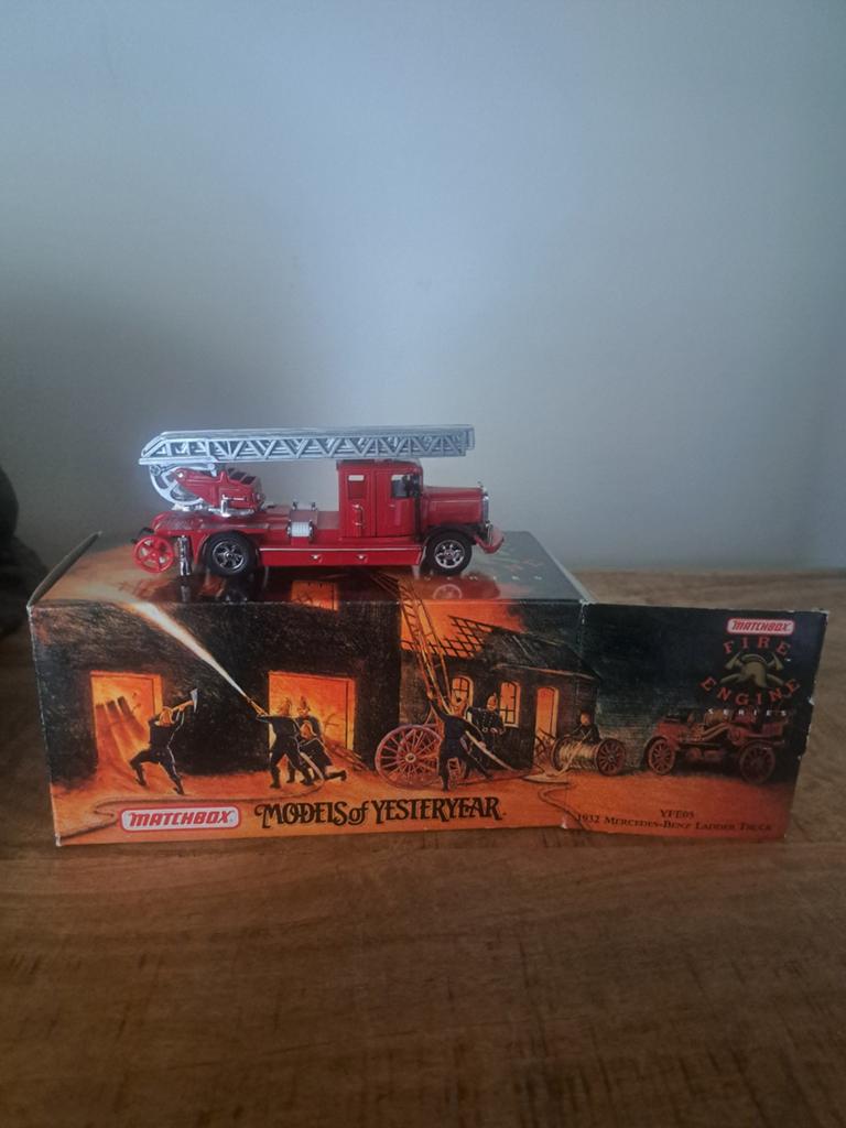 Matchbox models of yesteryear mercedes benz ladderwagen, Gebruikt, Auto, England, Ophalen of Verzenden