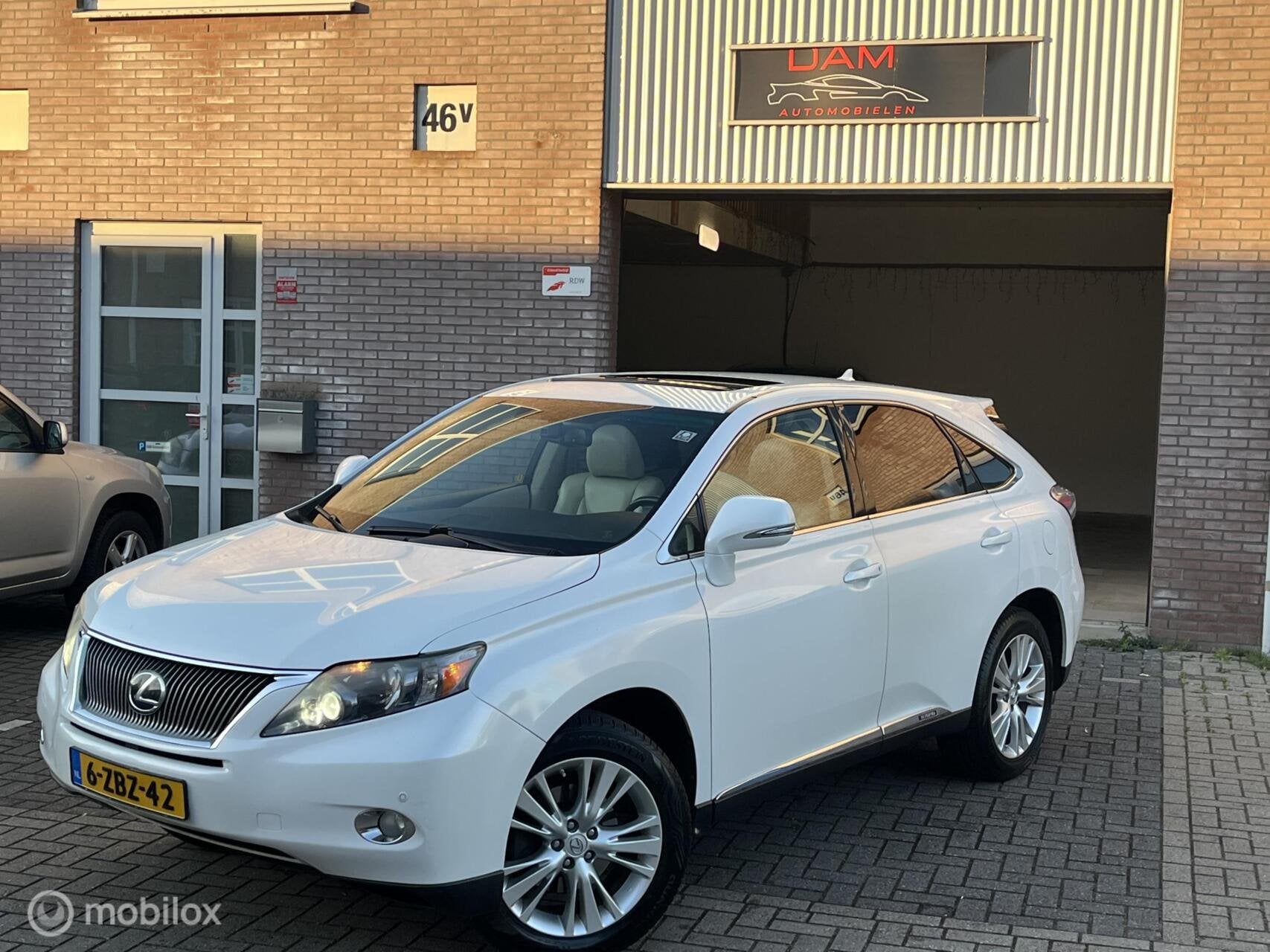 Lexus RX 450h 4WD President LEDER, Panoramadak Dealer onderh, Automaat, Euro 5, Gebruikt, Beige