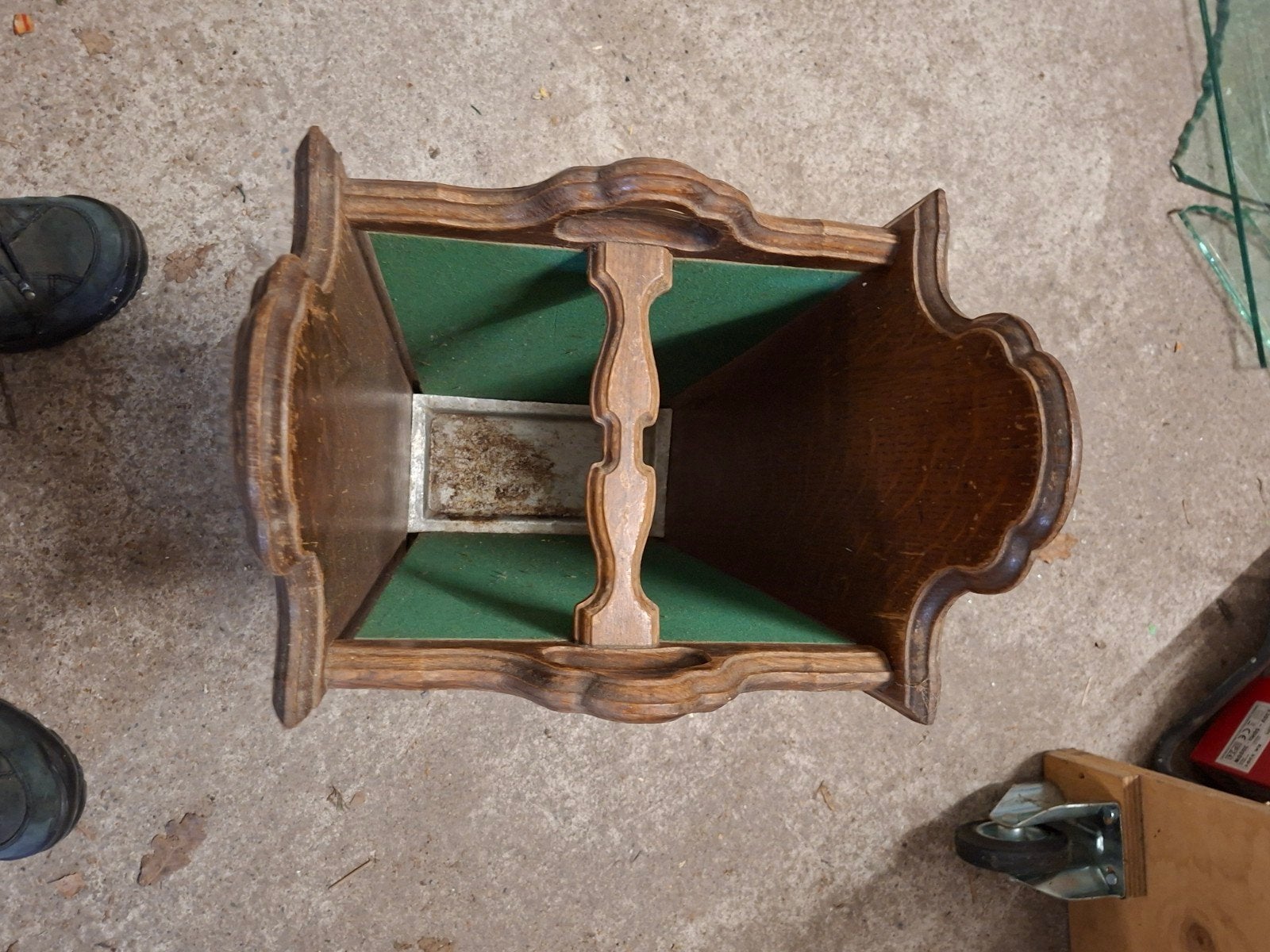 Vintage houten paraplubak, Ophalen