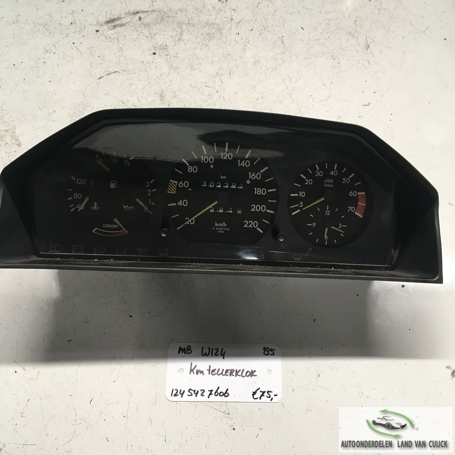 Mercedes W124 1985 Km Tellerklok 124 542 7606