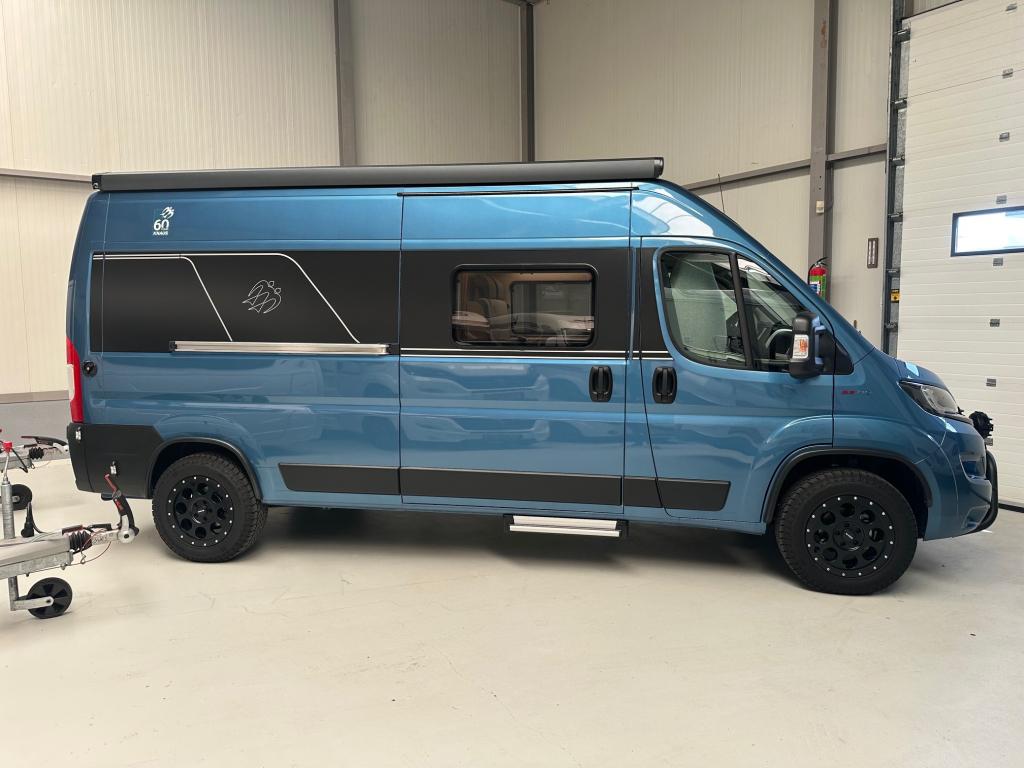 Knaus Boxstar 600 street - 60 jarige editie (bj 2021), Caravans en Kamperen, Buscamper of Camperbus, Koelkast, Fiat, Tot en met 2