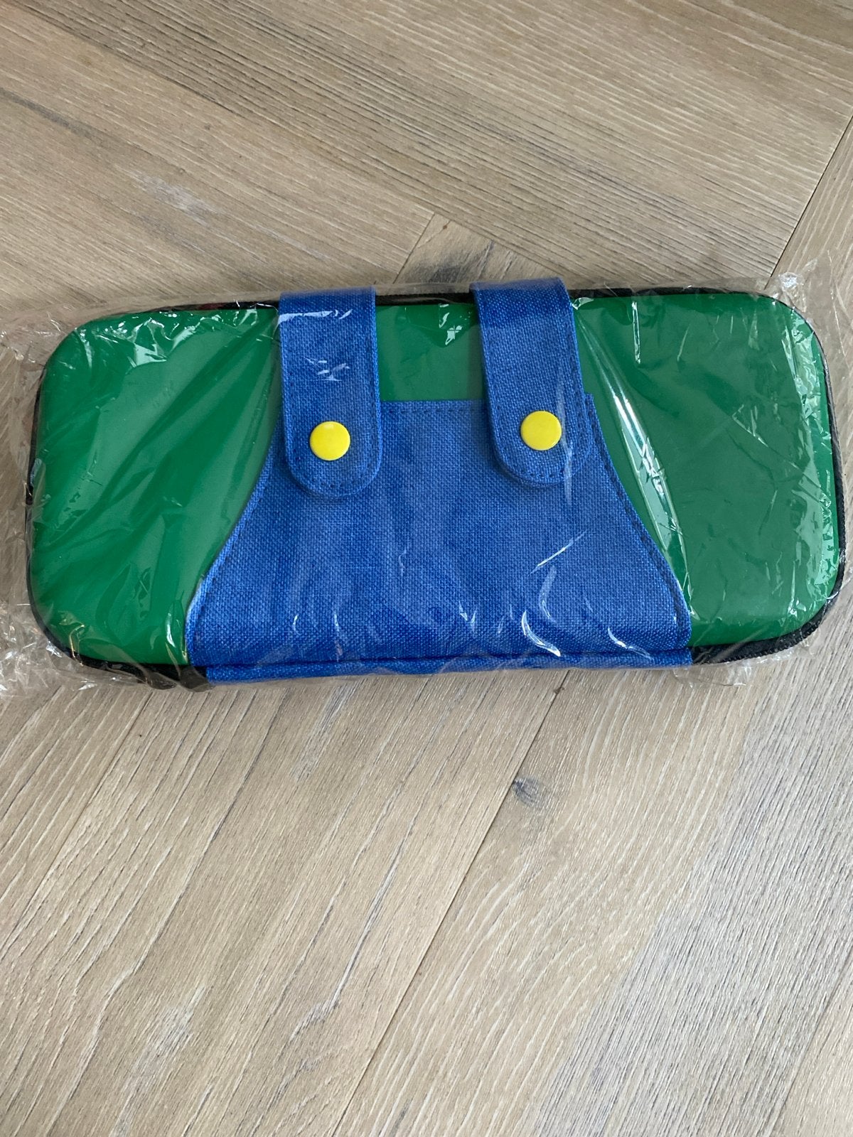 Nintendo Switch hoesje - Luigi thema, Hoesje, Nintendo, Nieuw, Nintendo
