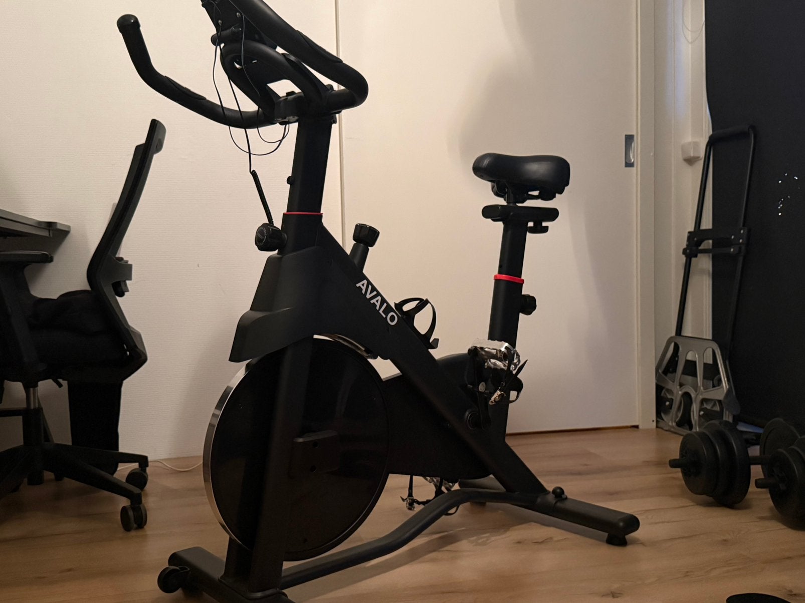 AVALO Indoor Cycle / Spinningfiets – Zo goed als nieuw, Sport en Fitness, Fitnessapparatuur, Zo goed als nieuw, Krachtstation