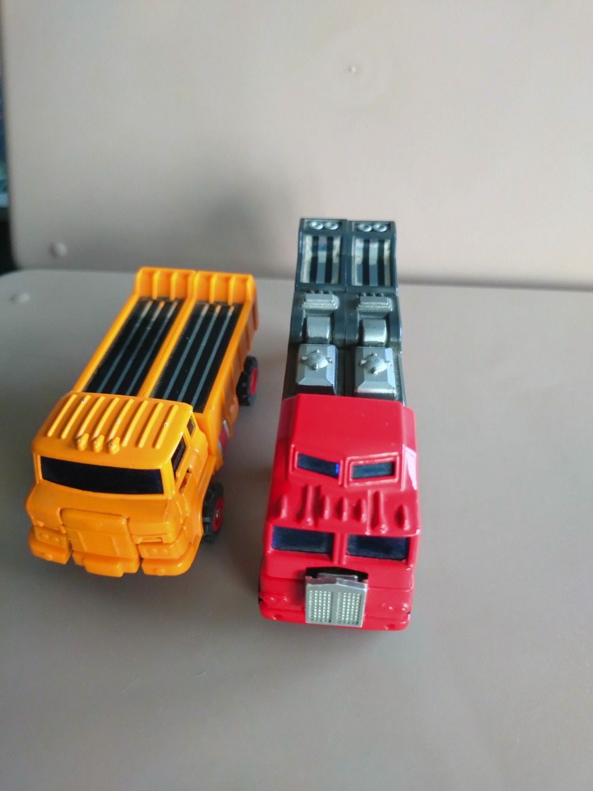 MC Toy Moto-Bot Dyna Bot  2bots, Verzamelen, G1, Ophalen of Verzenden, Gebruikt, Autobots