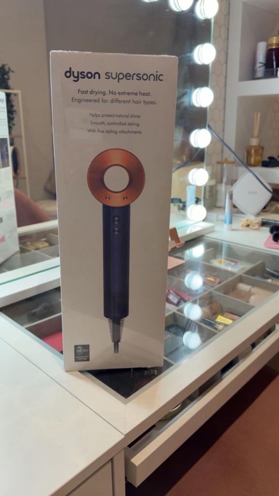 Dyson supersonic fohn nieuw!, Ophalen of Verzenden, Nieuw, Föhn of Haardroger