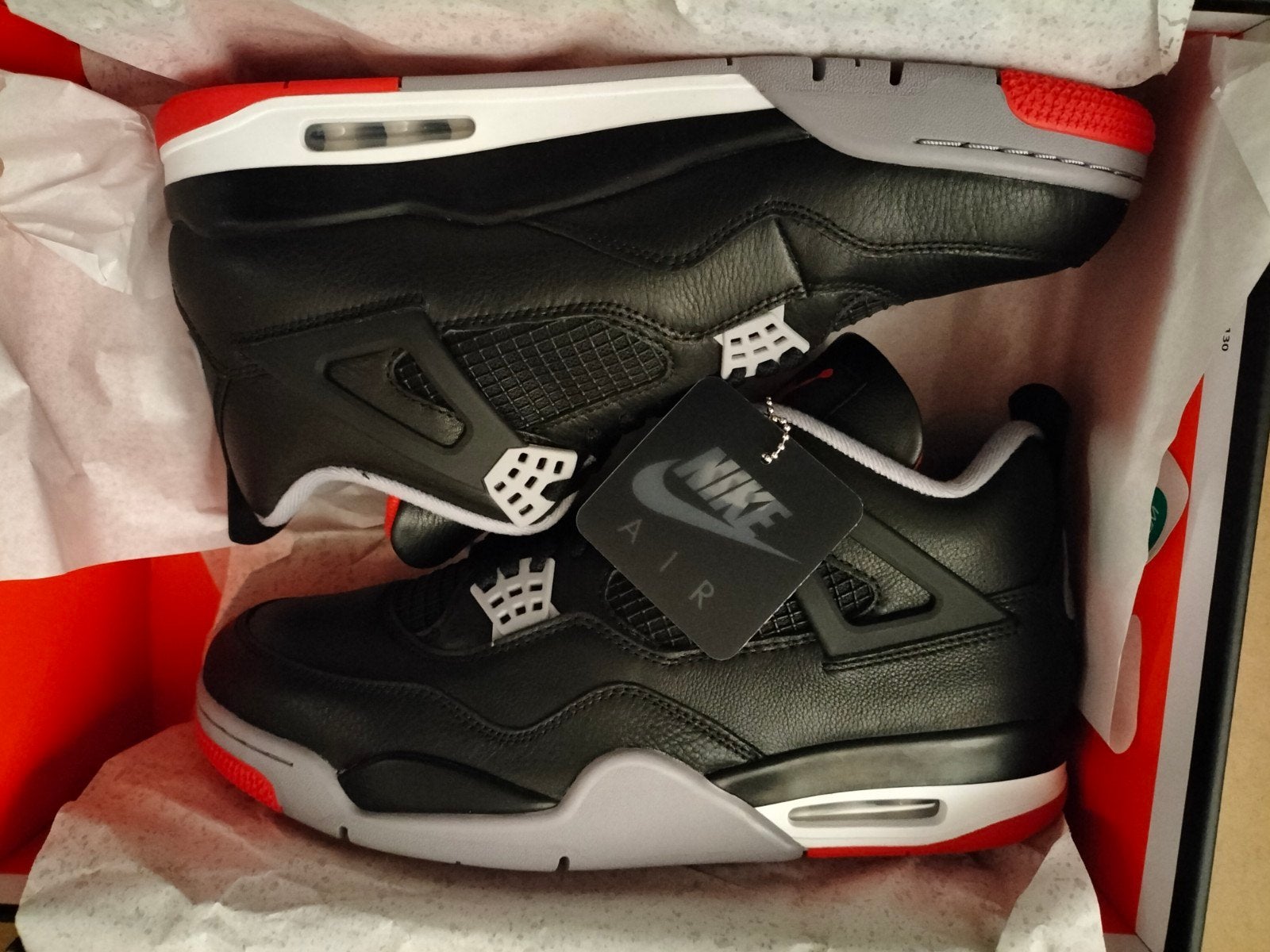 Nike air Jordan 4 bred reimagined maat 46
Deadstock, Kleding | Heren, Zwart, Nieuw, Ophalen of Verzenden, Nike Air Jordan