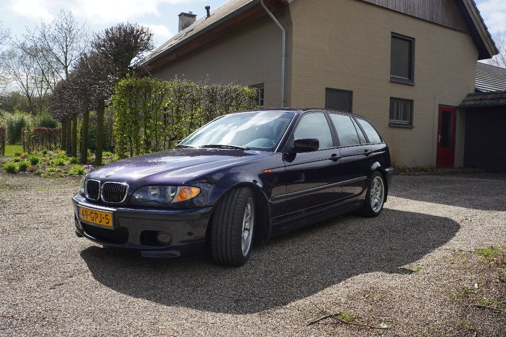 BMW E46 330i Touring Handgeschakeld (6-bak), Auto's, Blauw, Stationwagon, Handgeschakeld, Particulier