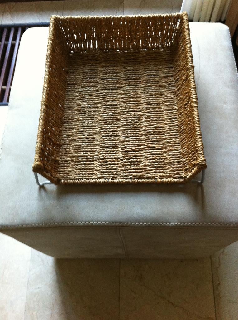 Brieven opberg bak riet L 35 cm br 29 cm, Ophalen of Verzenden, Zo goed als nieuw