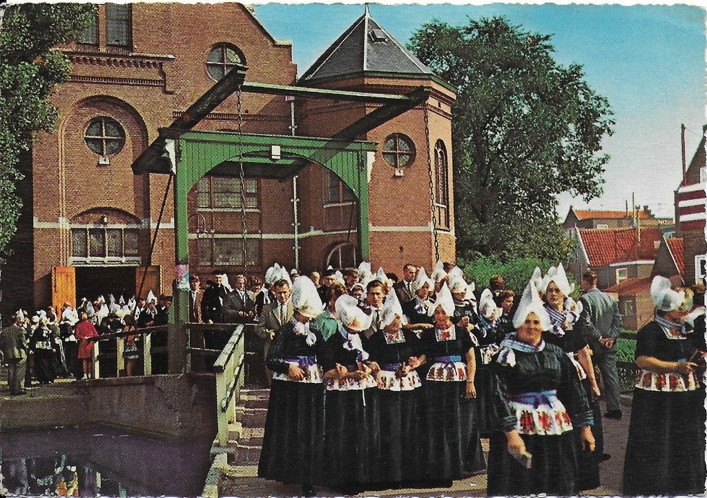 Q1091 Gelopen ansichtkaart Volendam, Ophalen of Verzenden, Voor 1920, Noord-Holland