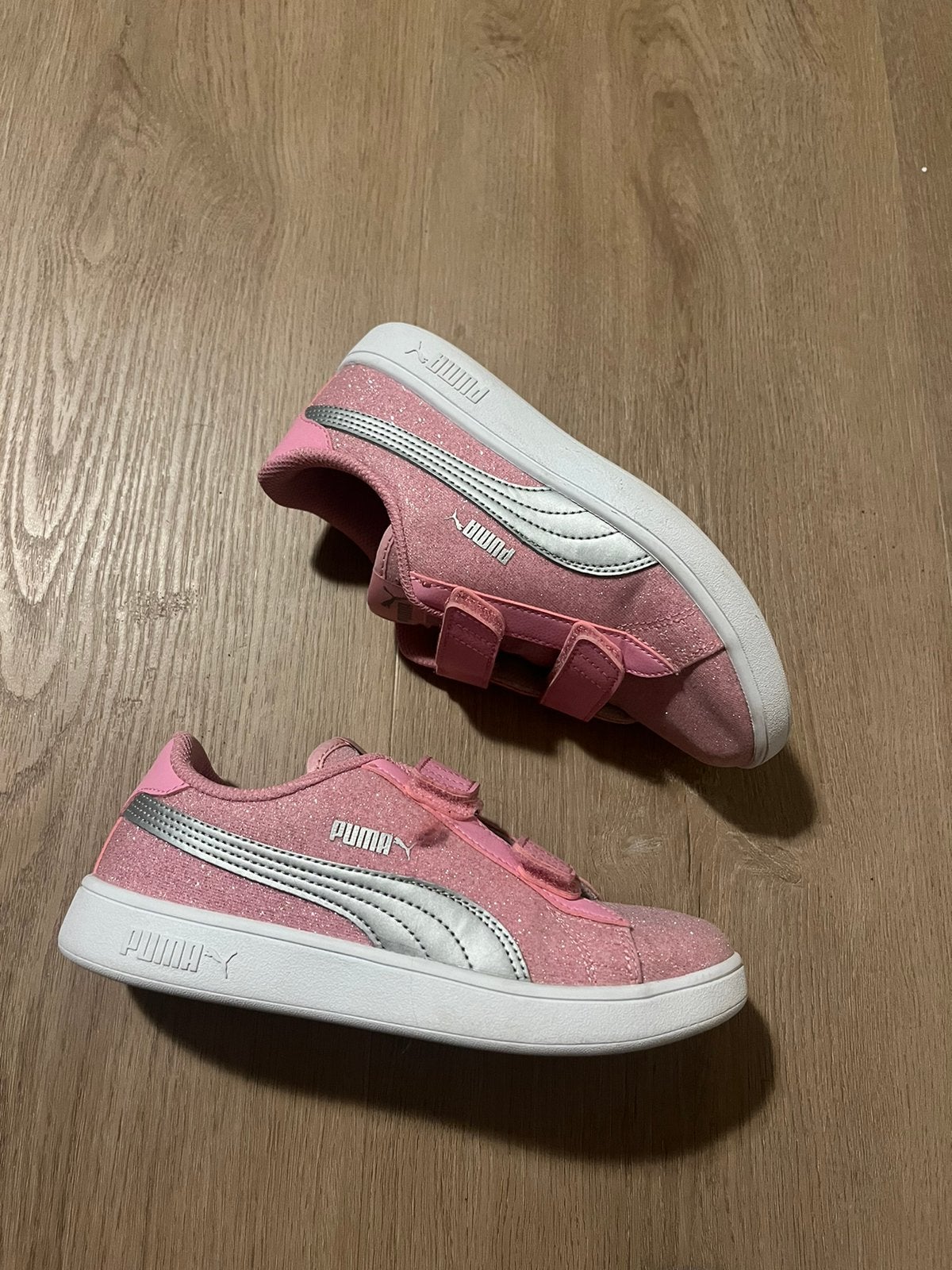 Puma schoenen meisje roze maat 35 zgan, Ophalen of Verzenden, Zo goed als nieuw, Meisje