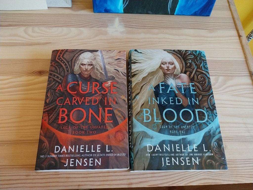 A fate inked in blood 1-2, Danielle  L. Jensen, Ophalen, Zo goed als nieuw, Daniella L. Jensen