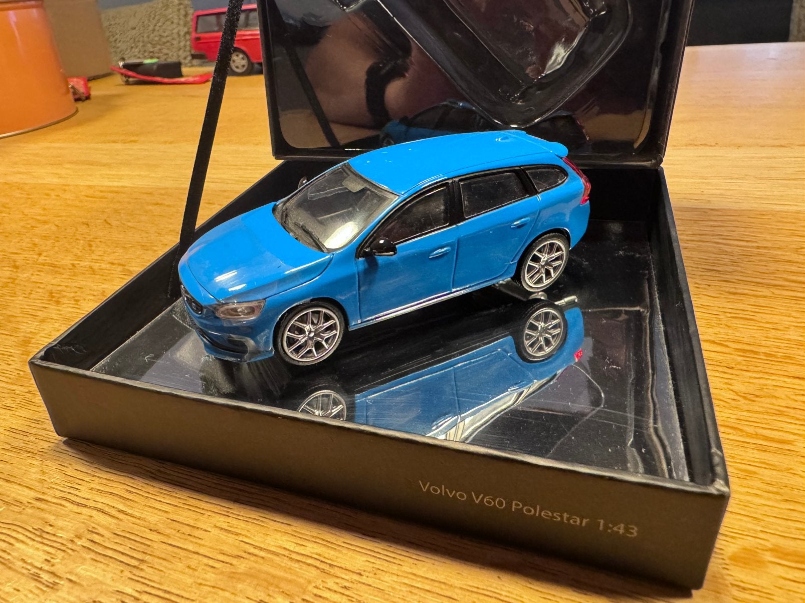 Motorart Polestar Volvo V60 Rebel Blue  1:43 limted edition, Ophalen of Verzenden, Zo goed als nieuw, Auto, Overige merken