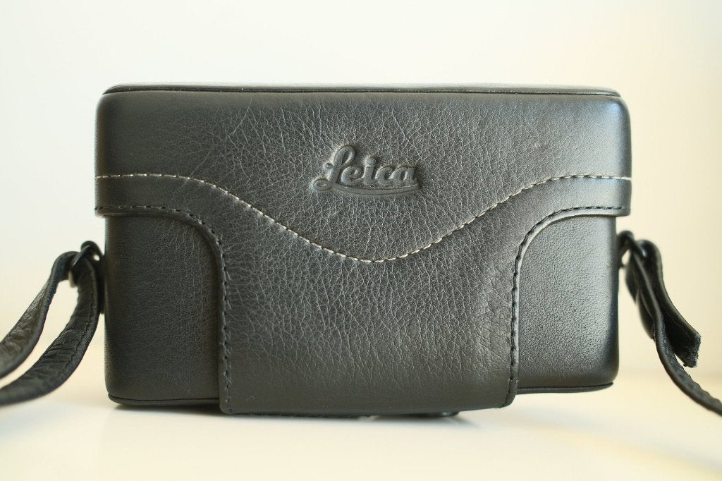 Leica Minilux | Black | Summarit 40mm f/2.4, Audio, Tv en Foto, Fotocamera's Analoog, Ophalen of Verzenden, Zo goed als nieuw