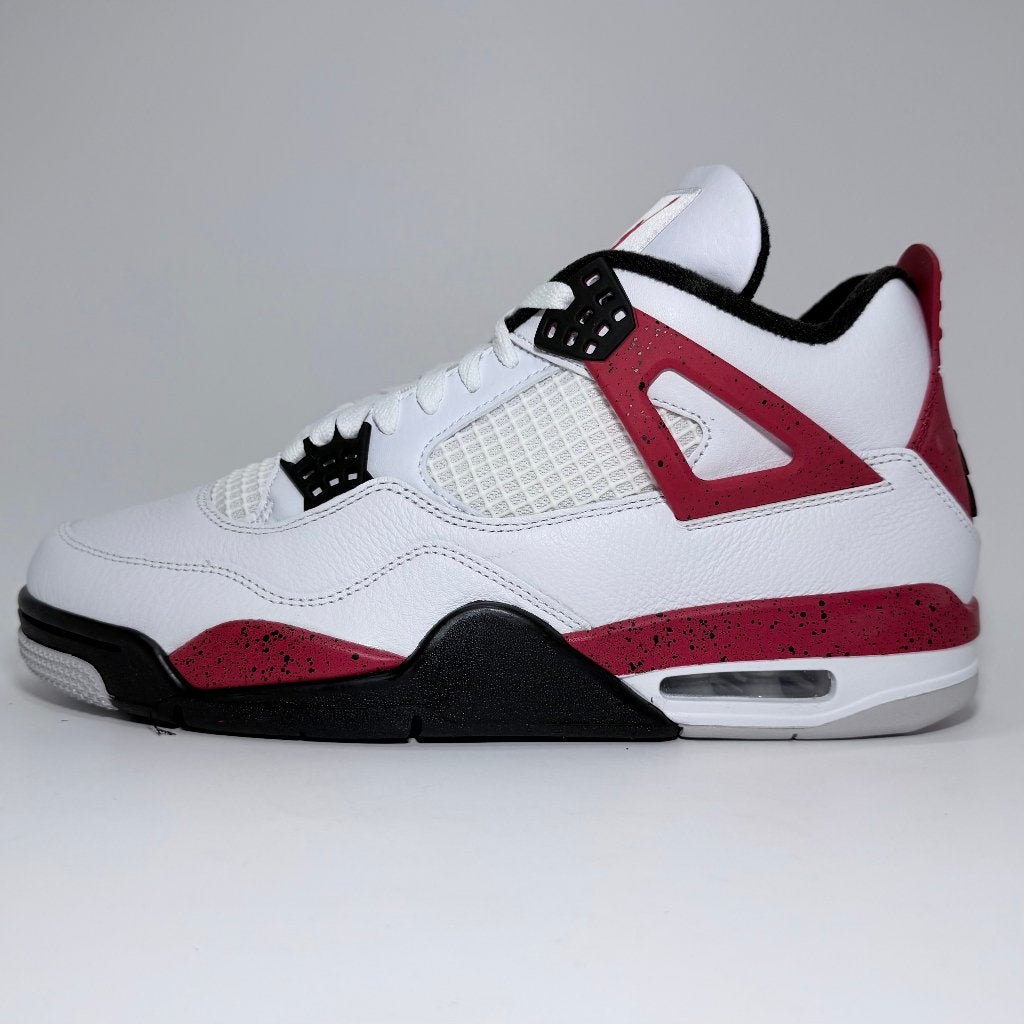 Jordan 4 Retro Red Cement - Maat 44, Kleding | Heren, Wit, Nieuw, Ophalen of Verzenden, Sneakers of Gympen