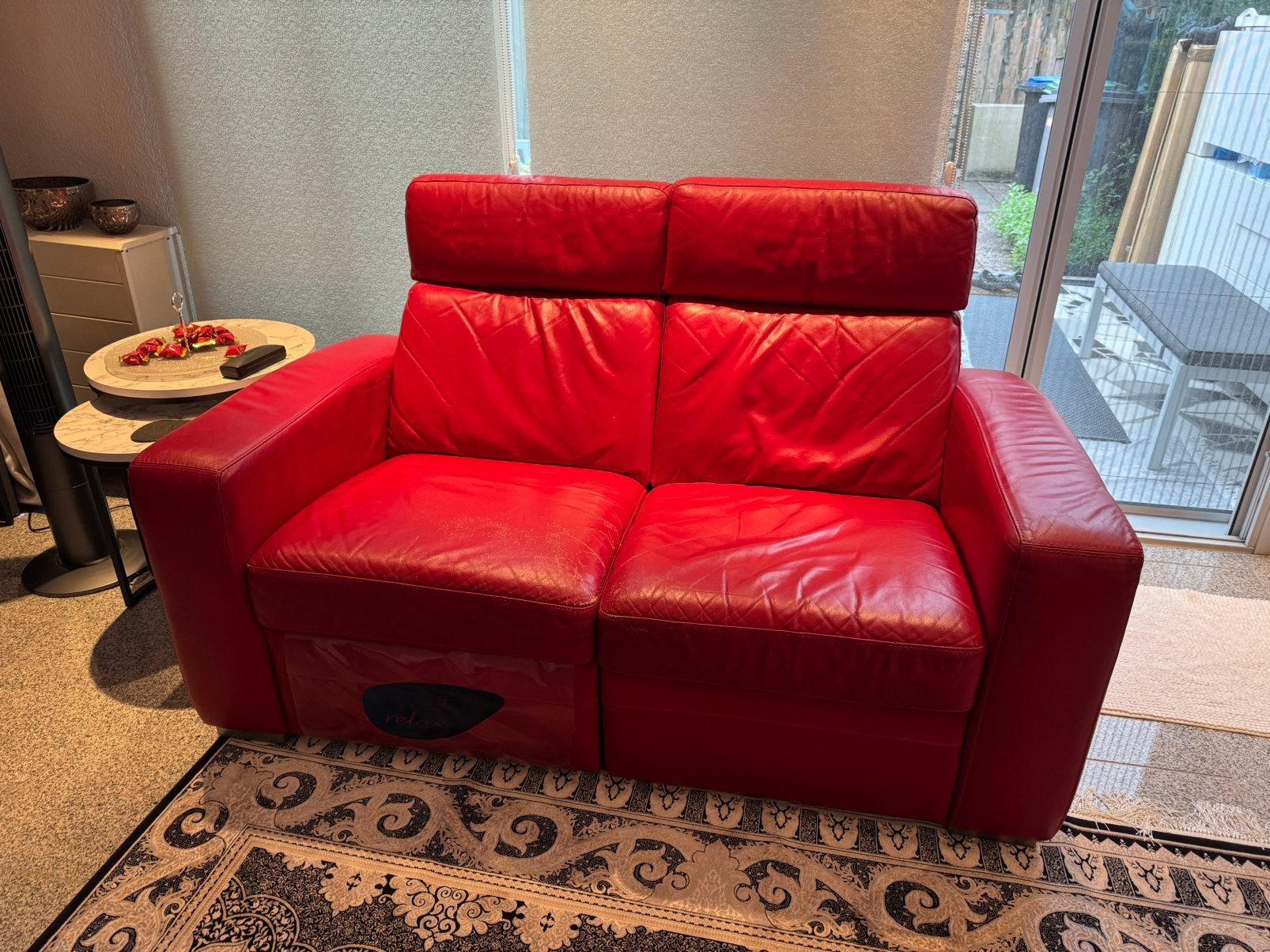 Rode leren 2-zitsbank met relaxfunctie – 154 cm breed, Ophalen, Gebruikt, Tweepersoons, Leer