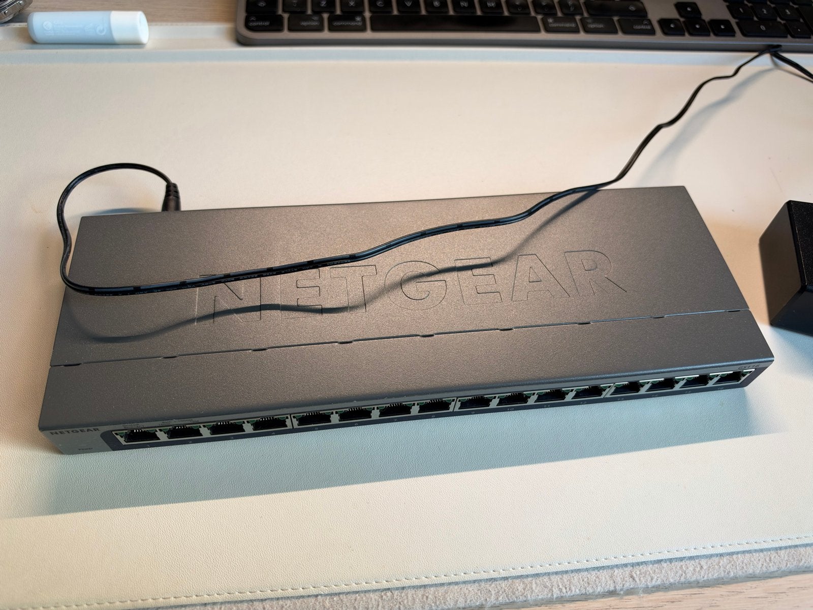 Netgear GS116 Onbeheerde 16-Poorts Gigabit Switch, Computers en Software, Ophalen of Verzenden, Gebruikt