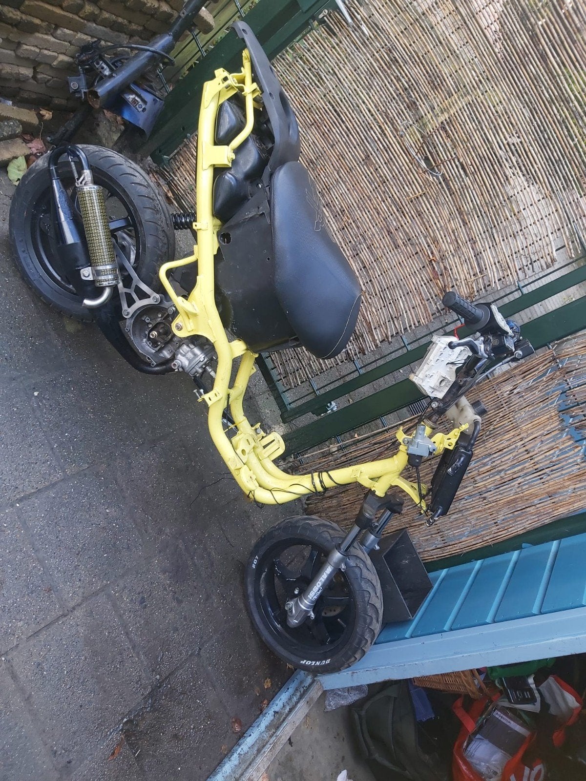 aerox frame met voorvork en radiatuur met tankje, Ophalen, Gebruikt, Flexer