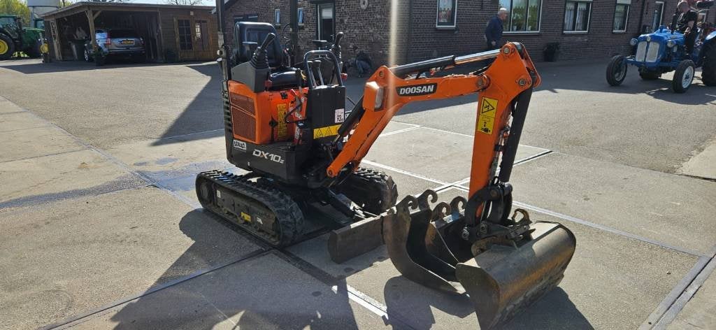 Doosan DX 10 Z (bj 2018), Graafmachine