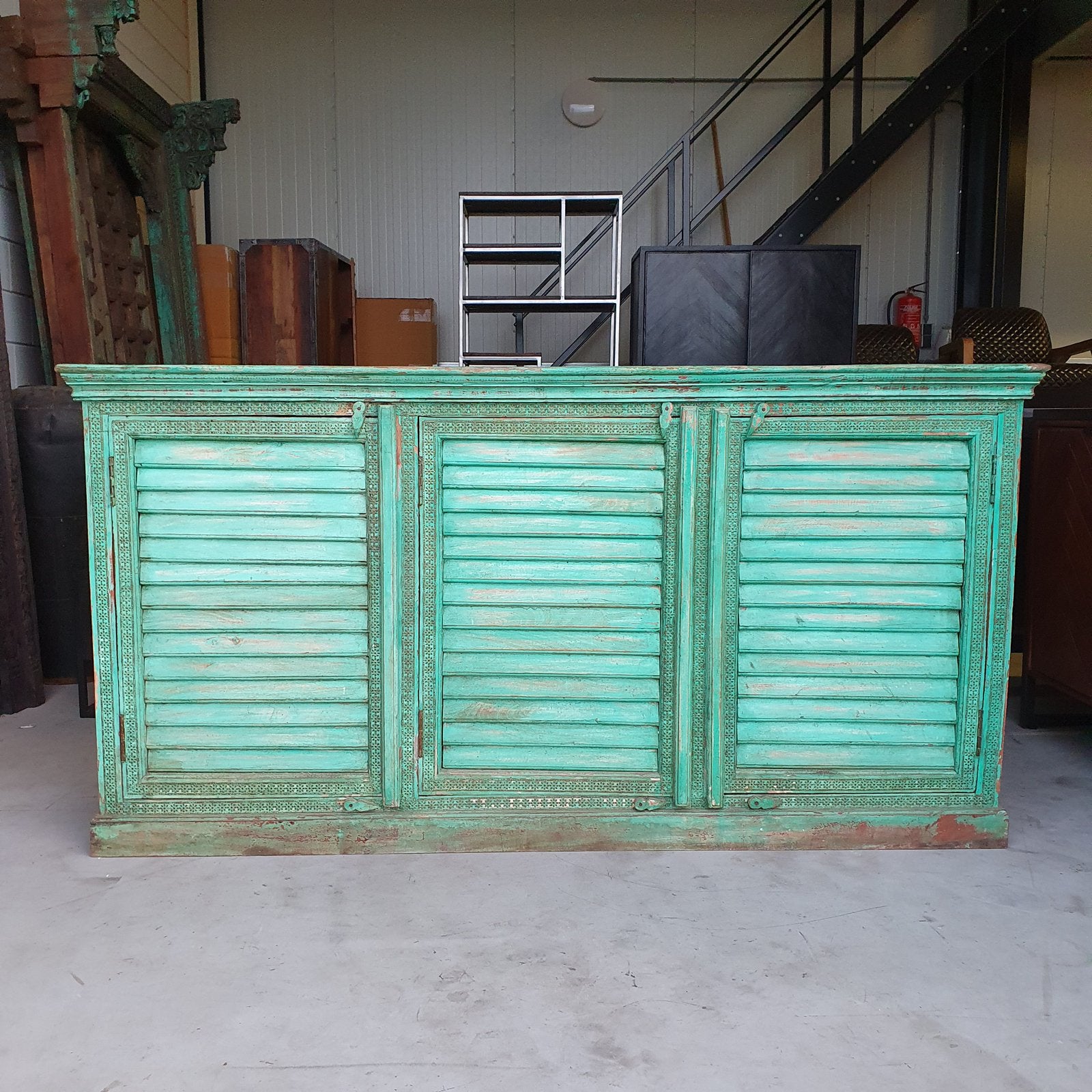 Antiek Indiaas dressoir | handgemaakt Acacia | Uniek, Met deur(en), 150 tot 200 cm, Nieuw, Ophalen of Verzenden