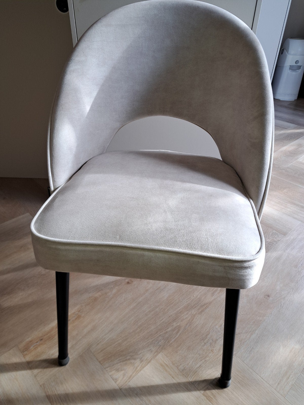 6 beige eetkamerstoelen De Bommel Lissy incl. reinigingsset, Ophalen of Verzenden, Zo goed als nieuw
