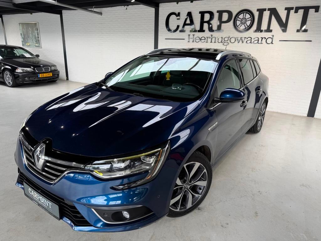 Renault Mégane Estate 1.2 TCe Bose 2016 131PK Pano Camera H, Voorwielaandrijving, Gebruikt, Zwart, 4 cilinders