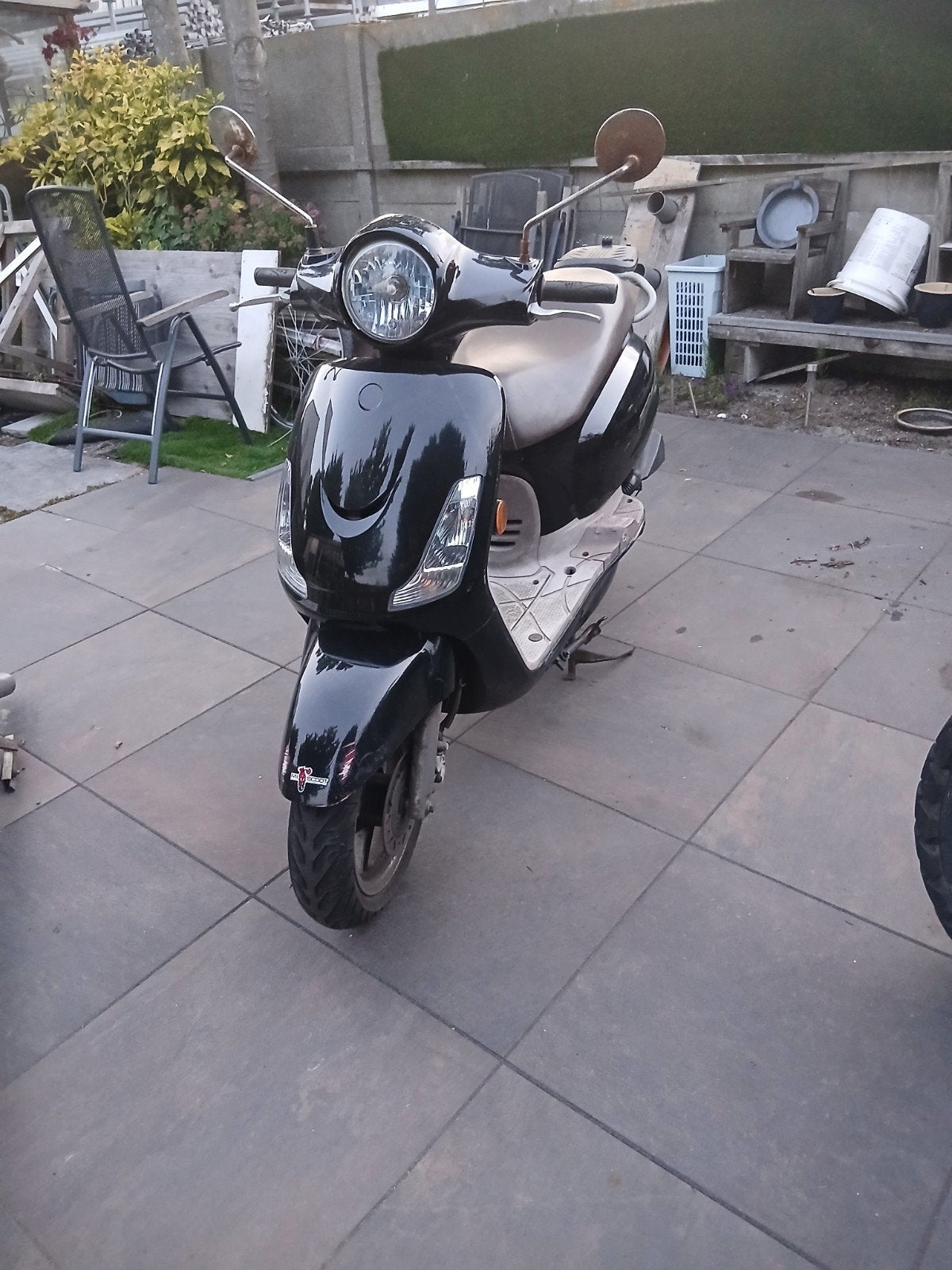Sym fiddle 2 geel kenteken, Fietsen en Brommers, Scooters | SYM, Ophalen, Maximaal 45 km/u, Zo goed als nieuw, Benzine