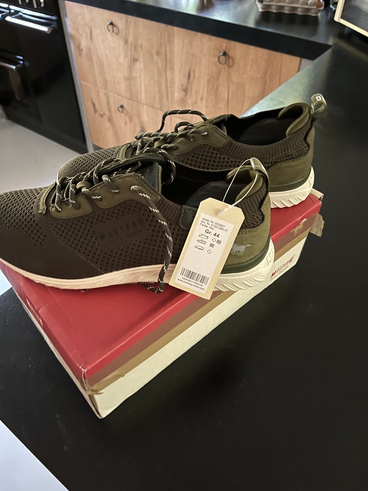 Nieuwe Mustang heren sneakers - Maat 44, Ophalen, Nieuw, Overige kleuren, Sneakers of Gympen