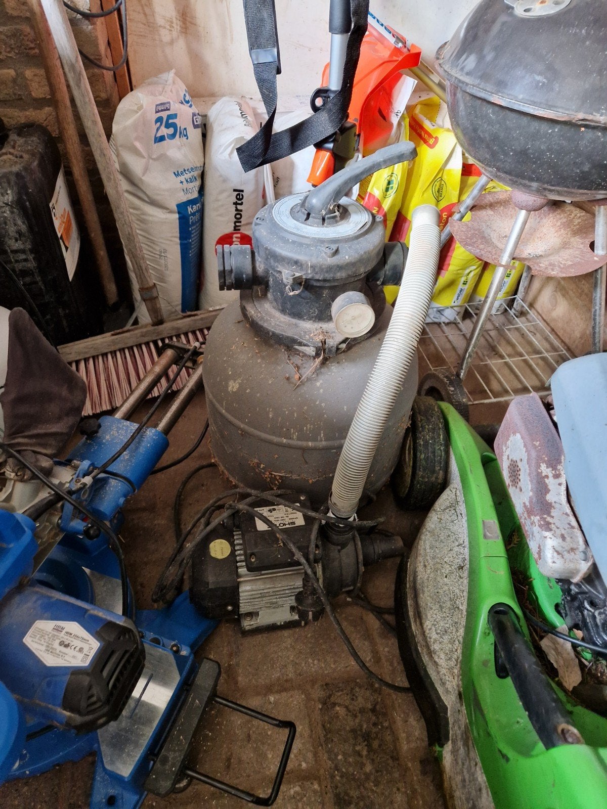 Pomp met filter, Tuin en Terras, Ophalen, Gebruikt, Elektrisch, Hydrofoorpomp