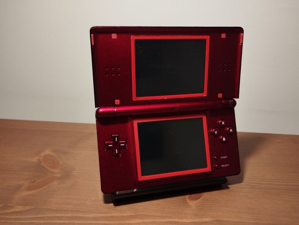 Krasvrij! - Nintendo DS lite Red refurbished met nieuwe case, Ophalen of Verzenden, Refurbished, Rood, DS Lite
