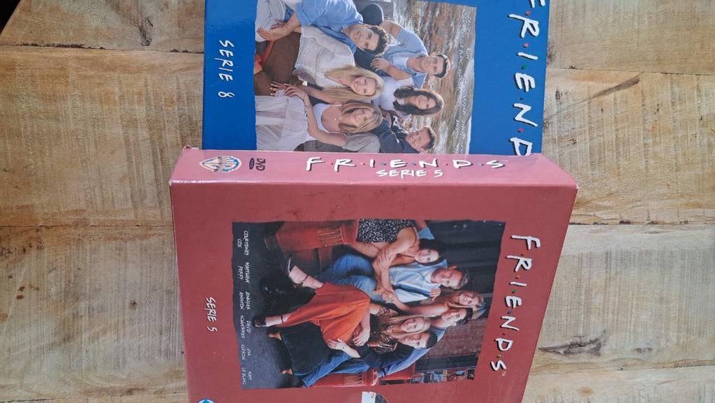 Dvd Friends. Seizoen 5 en 8., Alle leeftijden, Ophalen, Zo goed als nieuw, Komedie