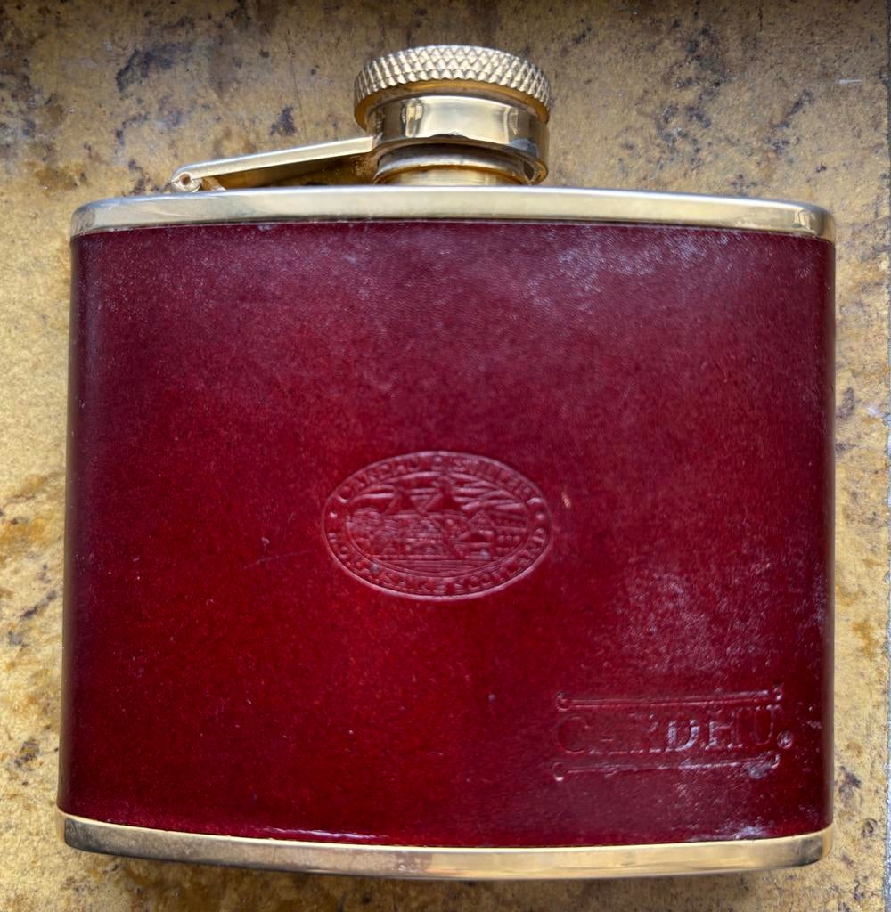 Vintage Cardhu whisky heupfles rood leer 4oz, Antiek en Kunst, Ophalen of Verzenden