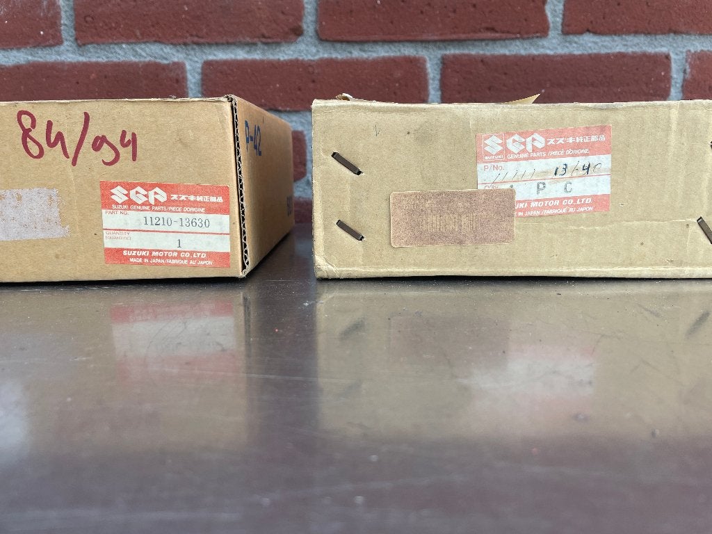 Suzuki TS-X 50 NOS cilinder met kop origineel geen zuiger, Fietsen en Brommers, Ophalen of Verzenden, Nieuw, Cilinder, Overige merken