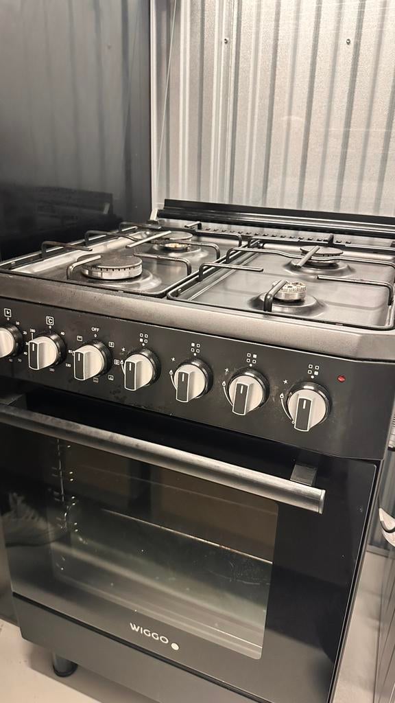 KOKER Wiggo Gasfornuis & Oven 60cm / Cooker with Oven, Zo goed als nieuw, Gas, 85 tot 90 cm, 4 kookzones