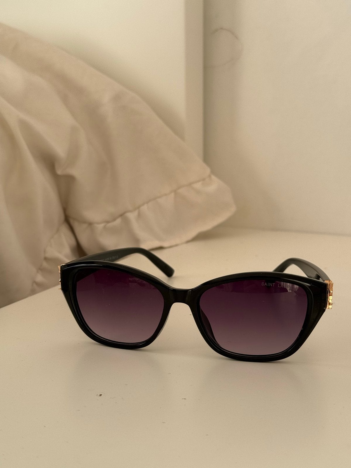 Nieuwe Saint Laurent Zonnebril met YSL-logo, Overige merken, Zonnebril, Zwart, Nieuw