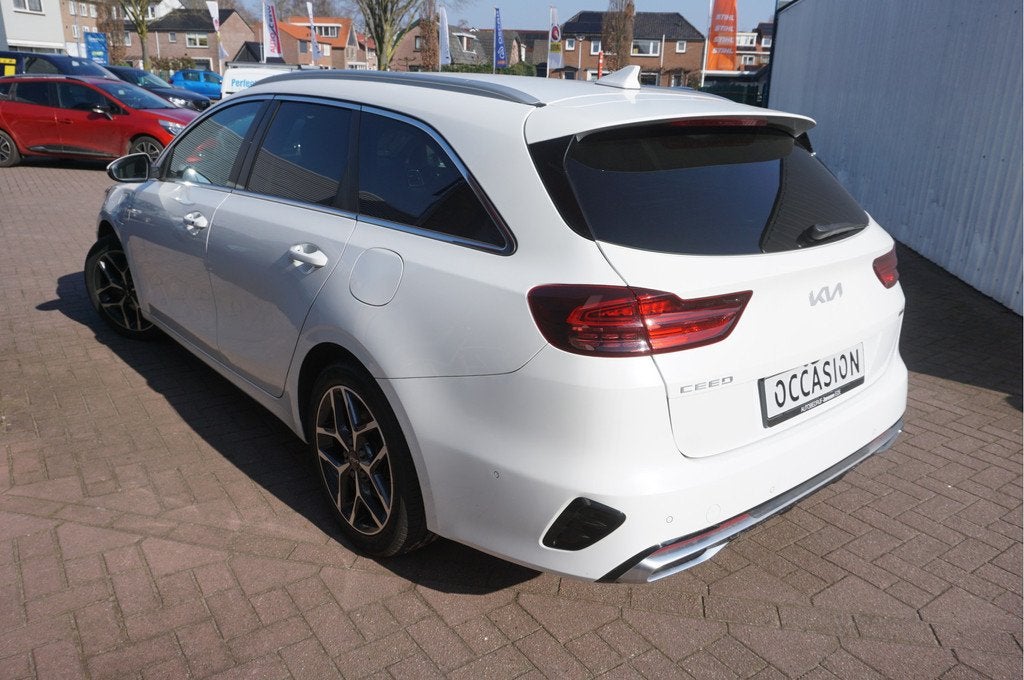 Kia Ceed Sportswagon 1.6 GDI PHEV DynamicLine Automaat, Gebruikt, Zwart, Wit, Automatische klimaatregeling