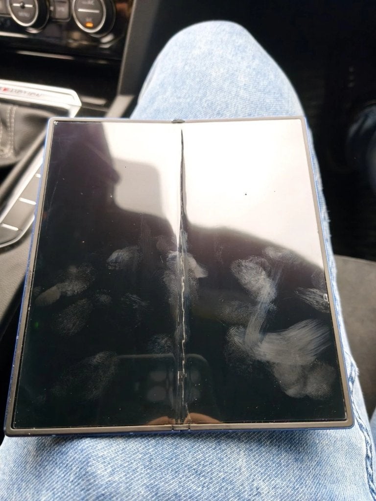 Foto 3 van Samsung Galaxy Z Fold7 512 GB display defekt