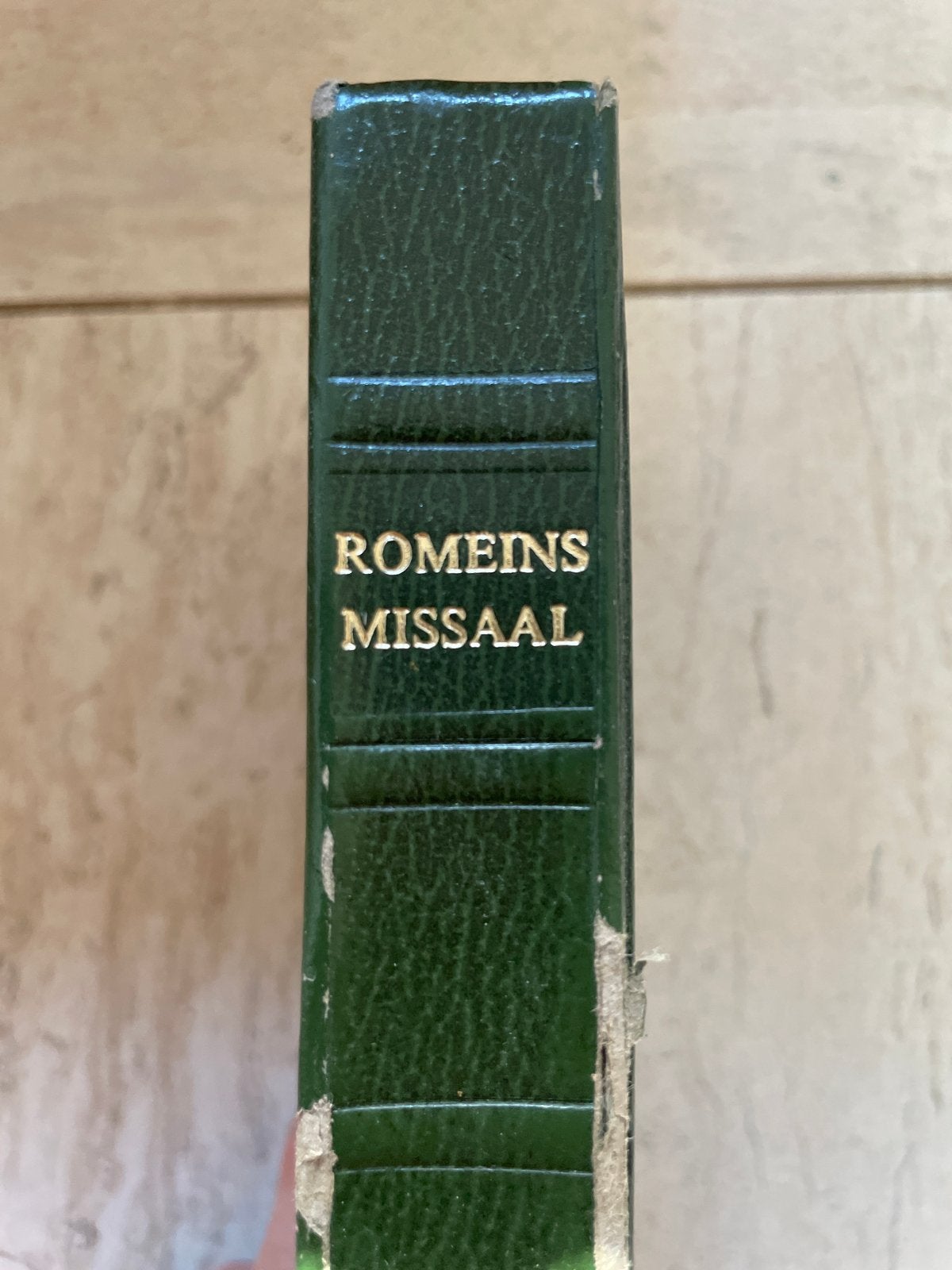 Romeins Missaal - Latijn en Nederlands - 1985, Ophalen of Verzenden, Gelezen, Christendom | Katholiek