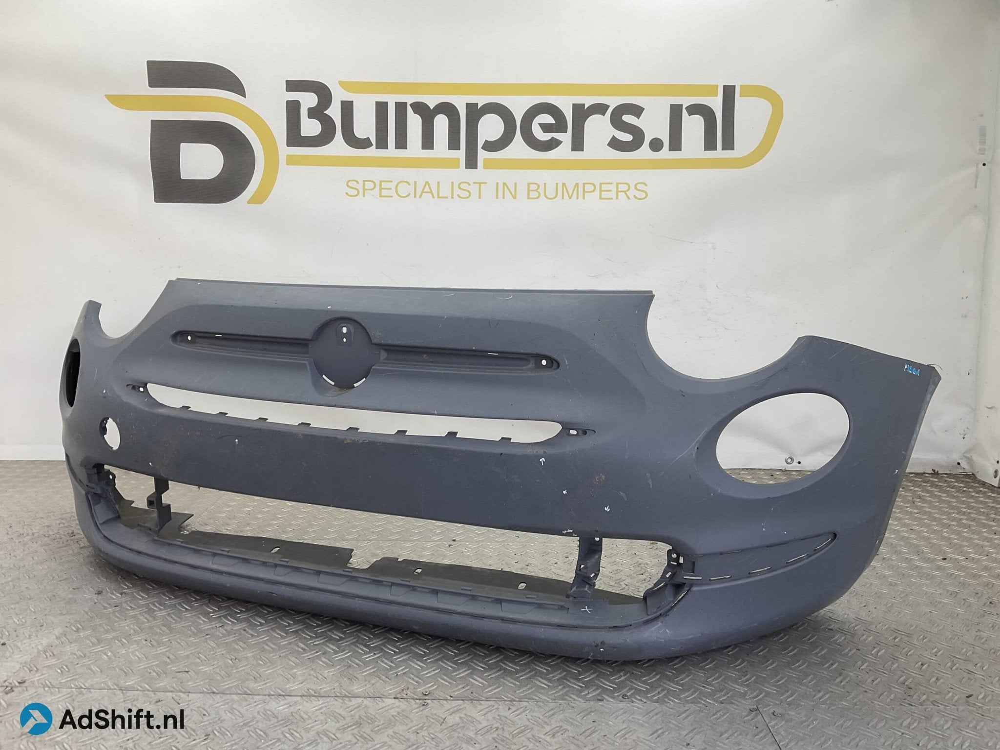 Bumper Fiat 500 Lounge Facelift 16-23 735619491 Voorbumper B, Bumper