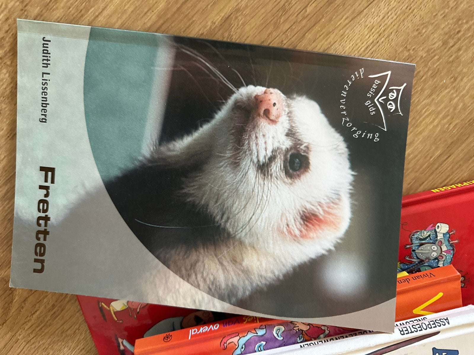 Fretten: Basisgids Dierenverzorging door Judith Lissenberg, Ophalen of Verzenden, Gelezen, Overige diersoorten