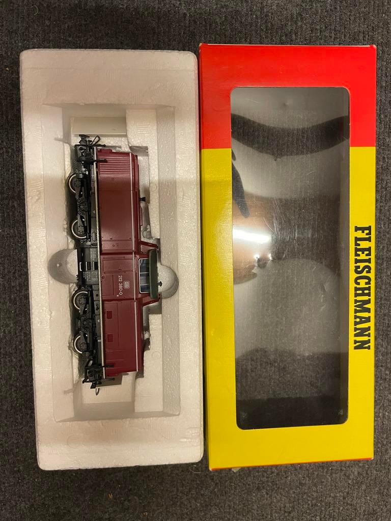 Fleischmann Locomotief 212 380-0 DB, Hobby en Vrije tijd, Fleischmann, Ophalen of Verzenden, Zo goed als nieuw, Analoog