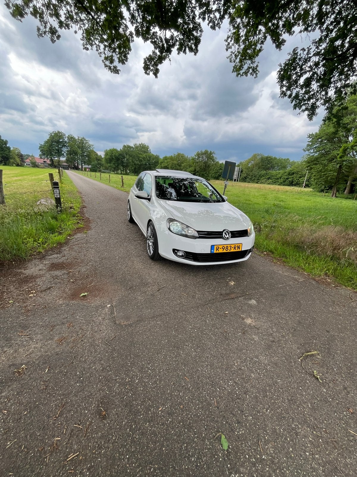 Volkswagen Golf 1.4 16V 59KW 3D 2009 Wit, Voorwielaandrijving, Stof, 4 cilinders, 1117 kg