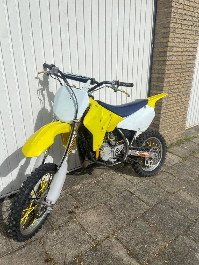 Rm85 - 2008 (nieuwe cilinder/zuiger 2,5u), Fietsen en Brommers, Brommers | Crossbrommers, Ophalen of Verzenden, Zo goed als nieuw