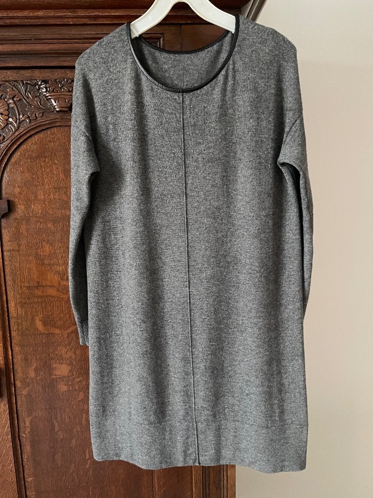 Mooie als nieuw jurk van Repeat Grijs Maat 40, Kleding | Dames, Ophalen of Verzenden, Zo goed als nieuw, Knielengte, Grijs