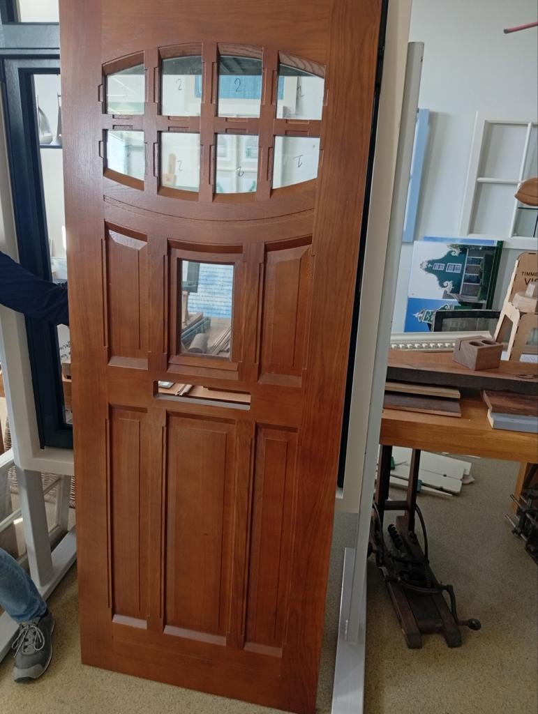 Gelakt voordeur (nieuw), Doe-het-zelf en Verbouw, Deuren en Horren, Ophalen of Verzenden, Nieuw, Binnendeur, 200 tot 215 cm
