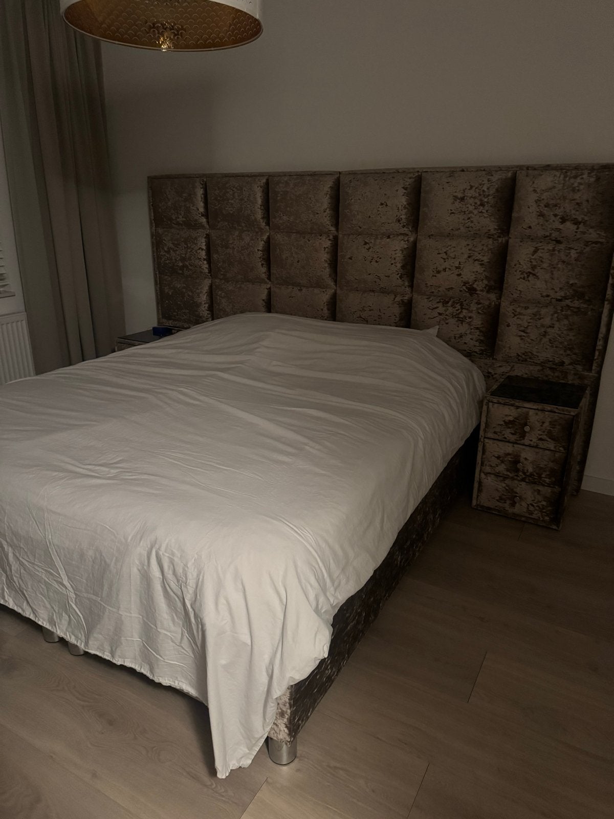 Foto 3 van Luxe tweepersoonsbed 180x200 met gestoffeerd hoofdbord