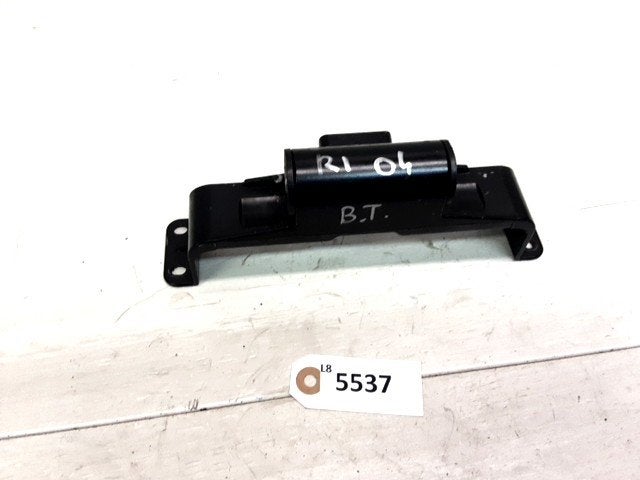 R1 2004 - 2006 Yamaha Beugel Beugel tank D1-47762