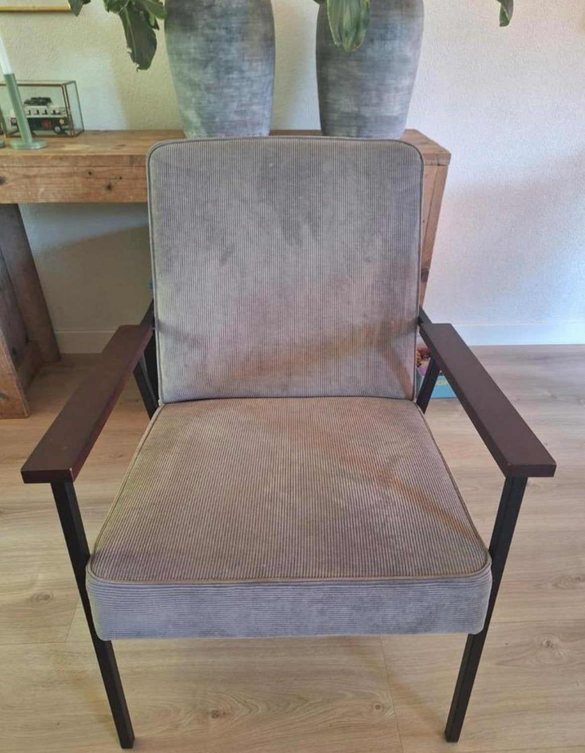 WOOD fauteuil met ribstof bekleding, Ophalen, Zo goed als nieuw, Hout, Eén